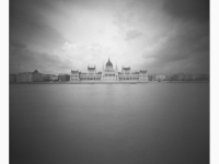 Parlament (Budapest, 2014. május 18.) (Papír lyukkamera, B&W 100 film)